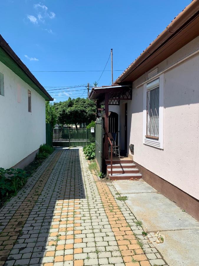 ハイデゥソボスローAmira Apartmanアパートメント エクステリア 写真
